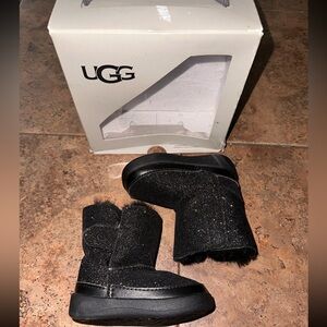 UGG baby boots size 2/3
